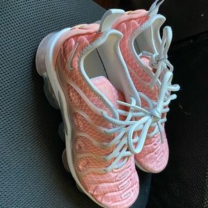 Nike Vapor Max Pink Coral